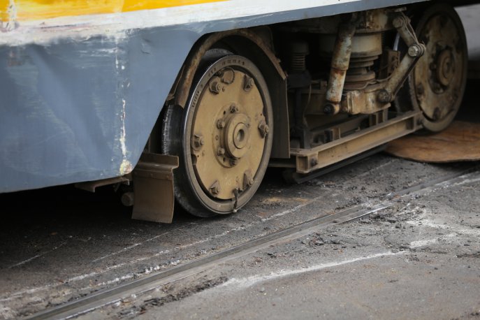 Alertă în București! Un bărbat a murit, după ce a fost împins în fața tramvaiului