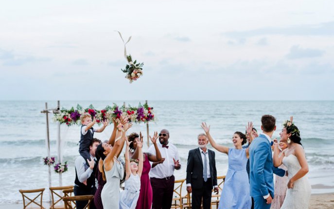 4 ținute de nuntă pe care să le încerci în vara 2019