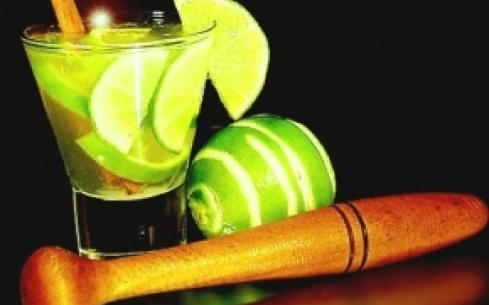 Un cocktail pe placul fetelor - Caipirinha!