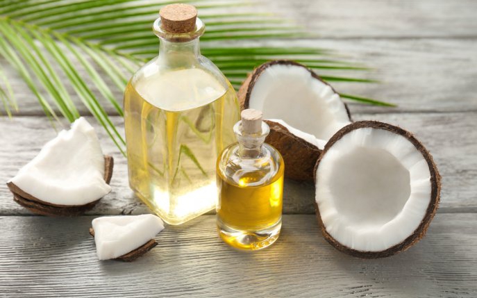 Uleiul de cocos – 7 beneficii uimitoare pe care sigur nu le cunoșteai