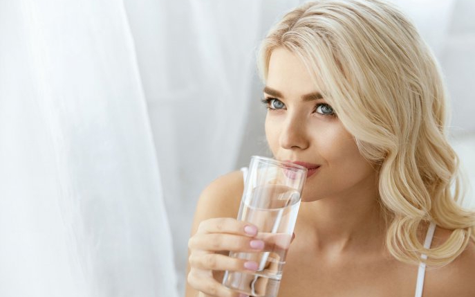10 motive pentru care trebuie să consumi apă filtrată