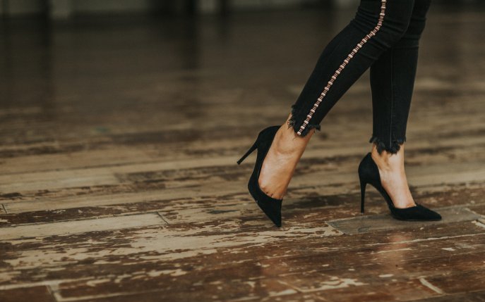 5 motive să renunți la pantofii cu toc înalt