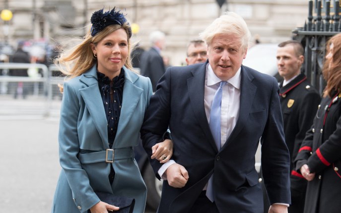 Logodnica lui Boris Johnson a născut, în vreme de pandemie, un băiețel perfect sănătos! Premierul își va lua concediu