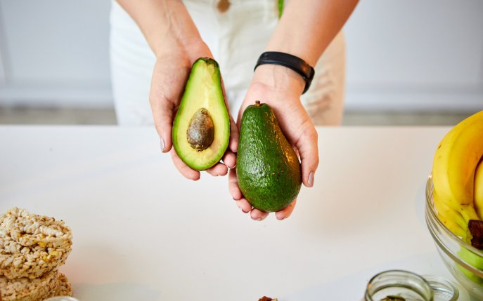 Avocado are contraindicaţii. Top 11 efecte secundare pe care le poate provoca acest fruct