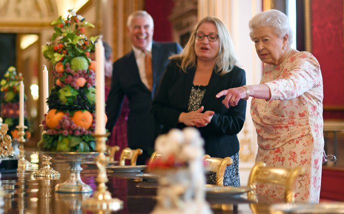 9 alimente pe care Regina Elisabeta a II-a nu le mănâncă niciodată