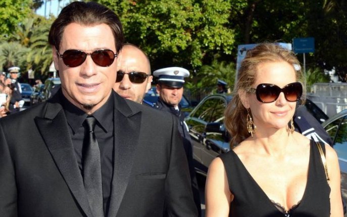 Hollywood-ul, lovit de un val de șoc:  actrița Kelly Preston, soția lui John Travolta, a murit brusc la 57 de ani