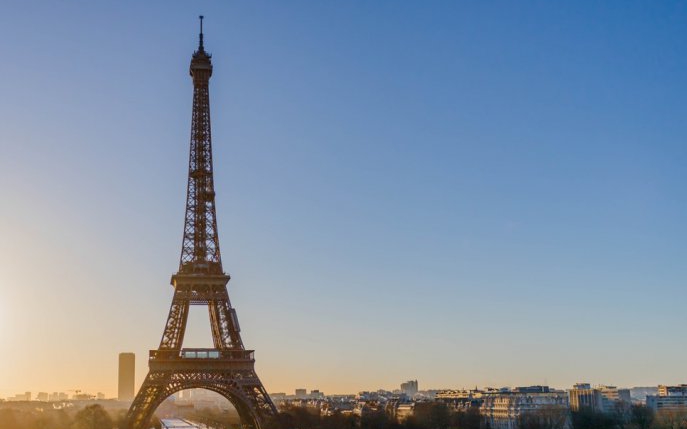 Ultima oră: Turnul Eiffel a fost evacuat după o amenințare cu bombă