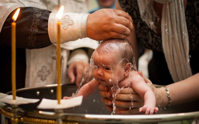 De ce nu este bine să pui copilului două nume de botez