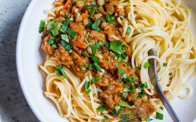 Paste bolognese, varianta fara carne: 3 trucuri pentru a obtine gustul autentic