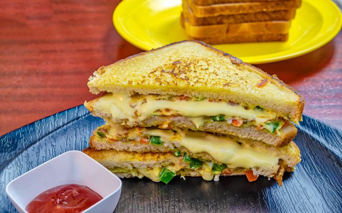 Cum sa strecori nutrienti si vitamine in sandwich-ul tau cu branza: 3 retete de grilled cheese sanatos