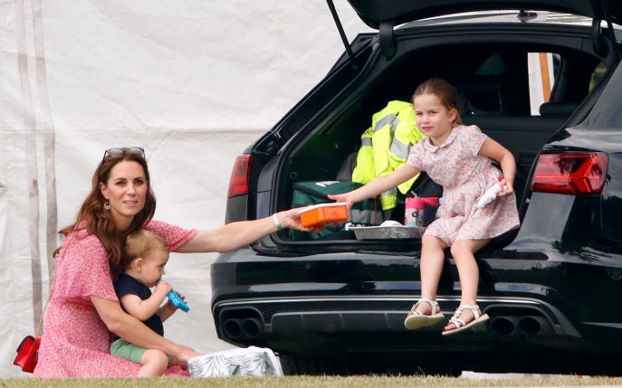 Activitatea preferată a ducesei Kate Middleton și a fiicei ei, Charlotte: cel puțin surprinzătoare și absolut simpatică!