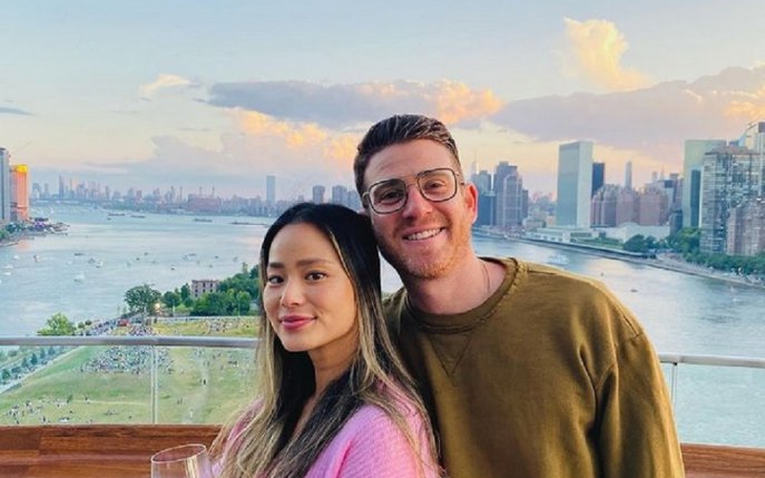 Dublă surpriză pentru unul dintre cele mai stabile cupluri de la Hollywood: Jamie Chung și Bryan Greenberg au gemeni!