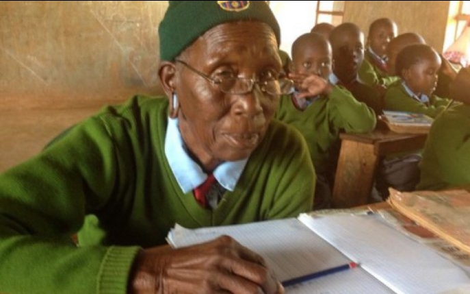 Are 99 de ani dar s-a întors, de la 86 de ani, pe băncile școlii! Bătrâna vrea să aibă cariera visată în una dintre cele mai grele meserii din lume