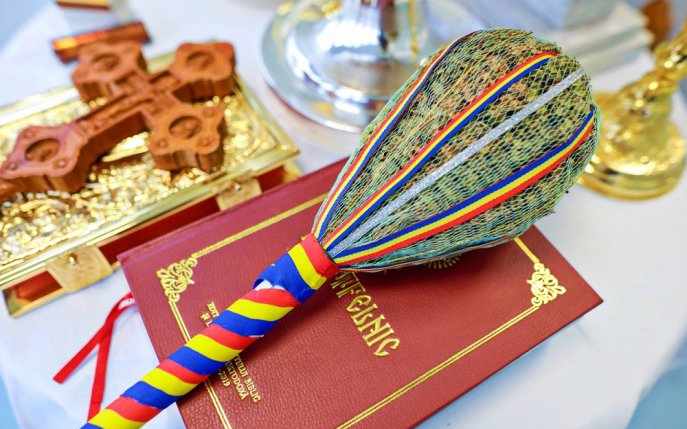Tot ce trebuie să știi despre slujba de sfeștanie: cum și când trebuie făcută și ce beneficii aduce