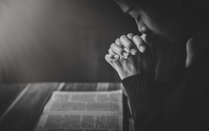 9 moduri minunate de a te conecta cu Dumnezeu fără să mergi la biserică