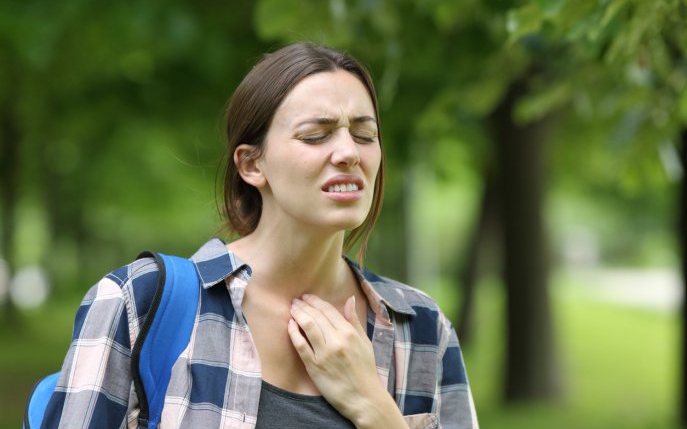 Mucus în gât: de ce apare și cum îl elimini
