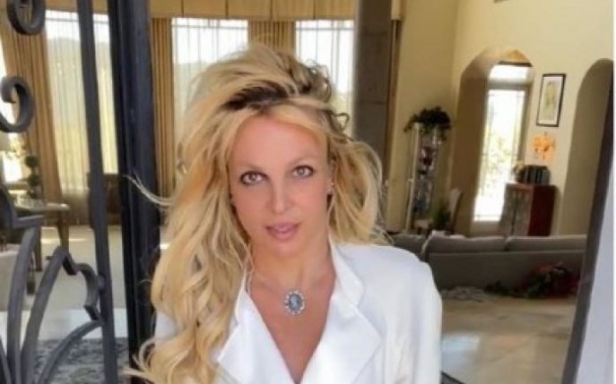 Britney Spears șochează iar, făcând publice mesaje trimise mamei ei de când era internată la psihiatrie