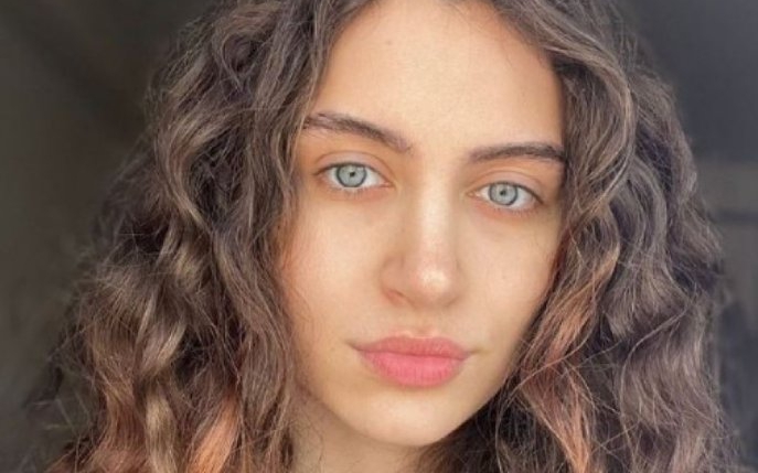 Finalistă Miss Anglia, prima regină a frumuseții din istorie care concurează nemachiată