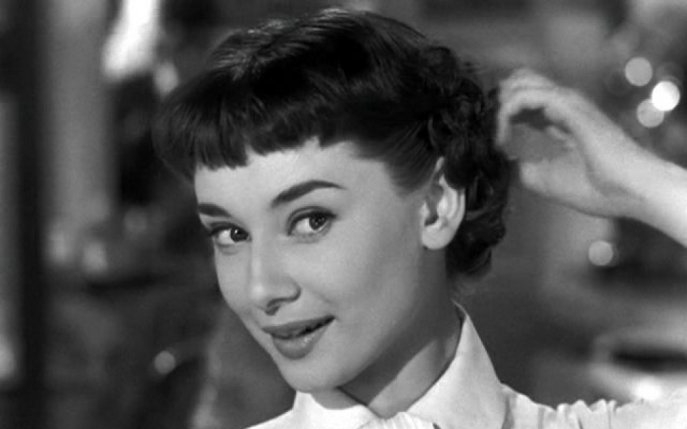 Din nou la modă! Bretonul "Audrey Hepburn" reinventat face ravagii printre vedete