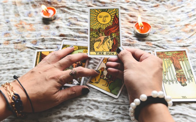 Tarotscopul lunii noiembrie 2022: Ce spun cărțile despre zodia ta luna aceasta