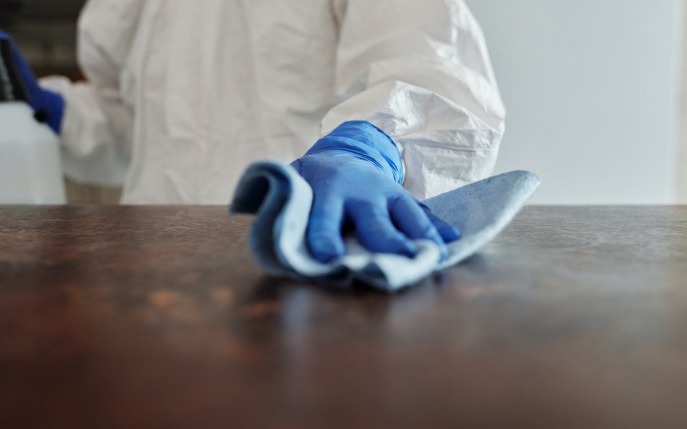 Sfaturi pentru a avea bai dezodorizate, curate si dezinfectate in compania dumneavoastra