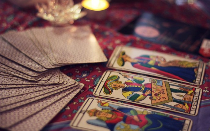 Tarotscopul lunii decembrie 2022. Ce spun cărțile de tarot despre tine luna aceasta