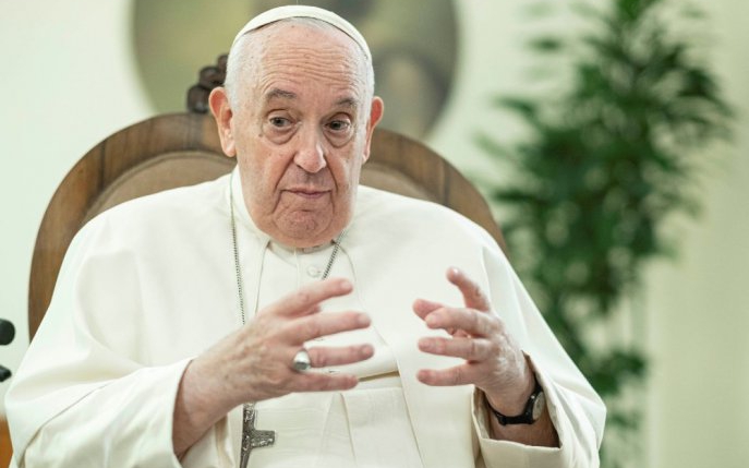 Papa Francisc are deja demisia semnată. „Cred că la vârsta mea și cu această problemă trebuie să mă păstrez"