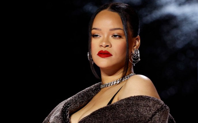 Rihanna este din nou gravidă, la nici un an după prima sarcină! Modul inedit prin care a ales să facă marele anunț