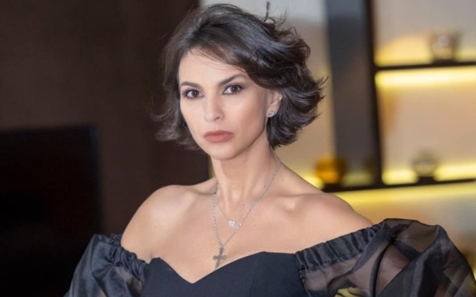 A trecut pragul celor 50 de ani, dar nu-i dai deloc vârsta din buletin. Cum reușește Ramona Bădescu să se mențină în formă