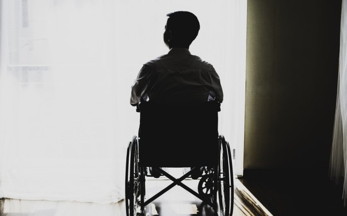 Doctorii mi-au spus că nu voi mai merge niciodată după accident, iar azi sunt antrenor personal. Cum am reușit