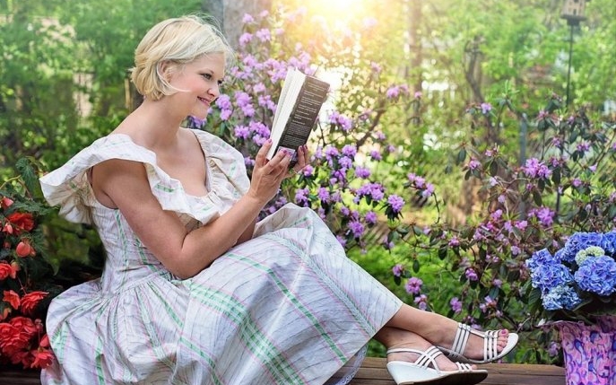 5 carti care sa te faca sa retraiesti emotia primei iubiri