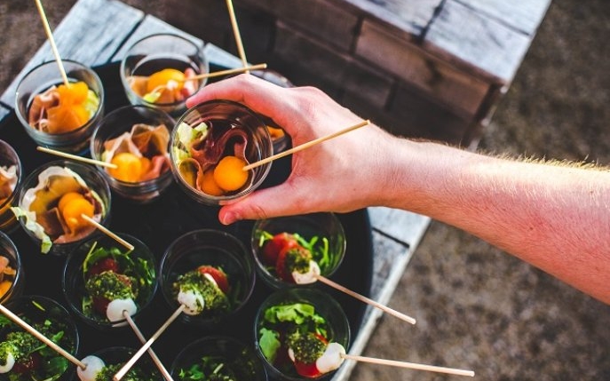 Servicii de catering și importanța consumabilelor în industrie