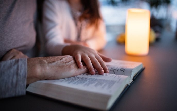 Rugăciunea desfacerii blestemelor până la șapte generații. Când și cum trebuie să o rostești dacă vrei să scapi de puterea necuratului