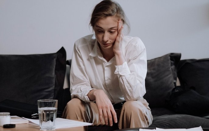 7 lucruri pe care nu trebuie să I le spui unui adult care a fost neglijat în copilărie