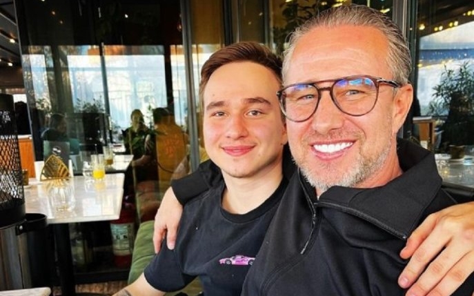 Fiul lui Laurențiu Reghecampf a avut un derapaj scandalos în mediul online. "Israelul merită este să fie pus într-o cameră şi să fie dat drumul la duş"