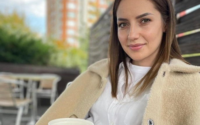 Ce tragedie! Valentina a murit lângă fetița ei de șase ani, după un accident provocat de o agentă de poliție