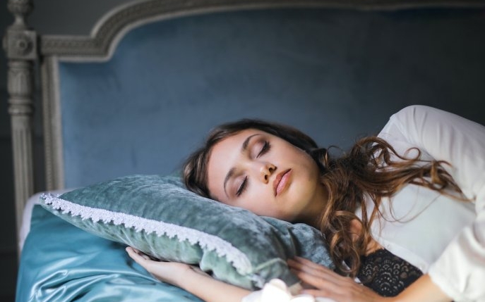 Etapele somnului: ce se întâmplă în corpul tău în fiecare perioadă