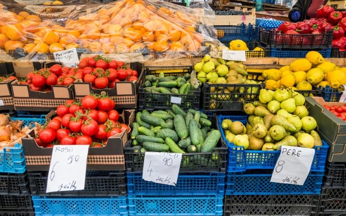 Veste proastă pentru români! Care sunt alimentele care se scumpesc în urma măsurilor fiscale adoptate de Guvern