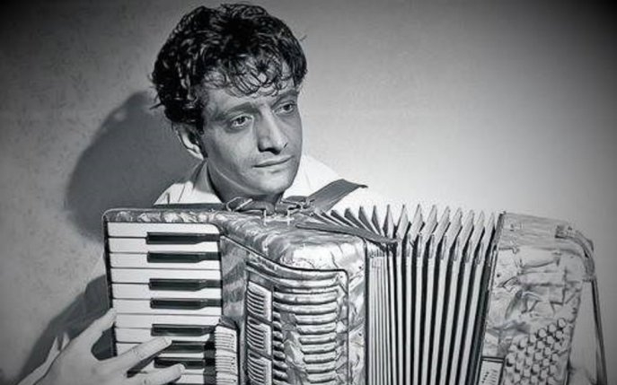 Viața regretatului Fărâmiță Lambru, împovărată de pasiuni, vicii și un talent la care alții doar visează