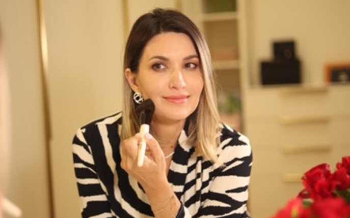 Ela Crăciun se simte ca la Hollywood în noul său dressing