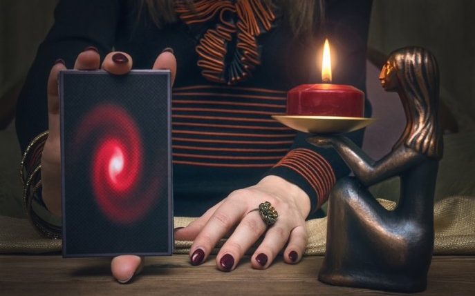 Tarotscopul lunii decembrie 2023. Ce spun cărțile de Tarot despre tine luna aceasta