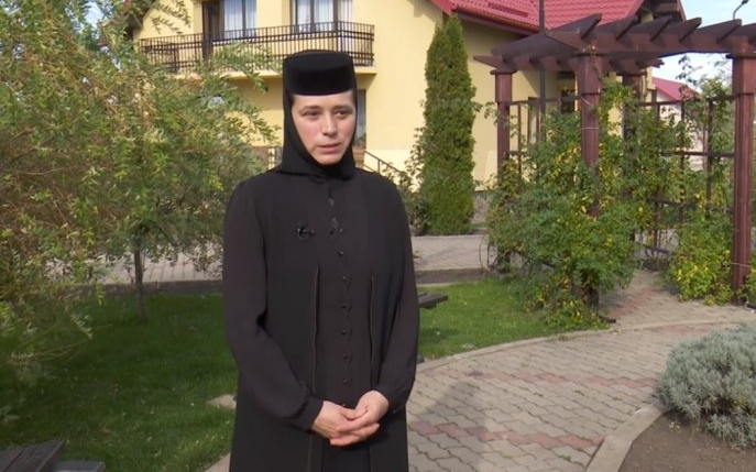 O gimnastă de performanță și-a dedicat viața lui Dumnezeu. A devenit maica Ecaterina și „mamă" pentru 150 de copii