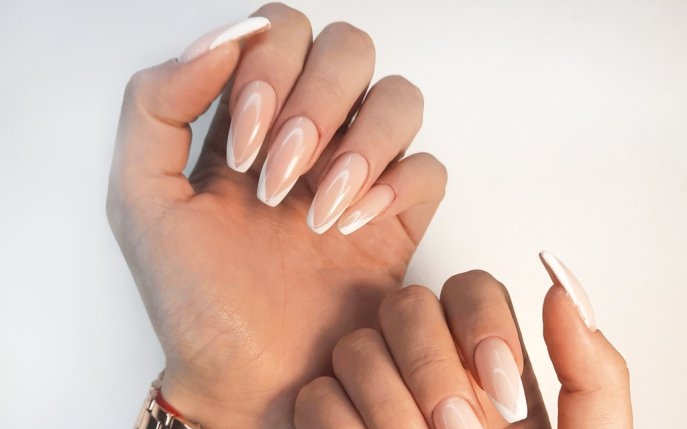 Manichiura cu gel. De ce tot mai multe femei aleg această variantă?