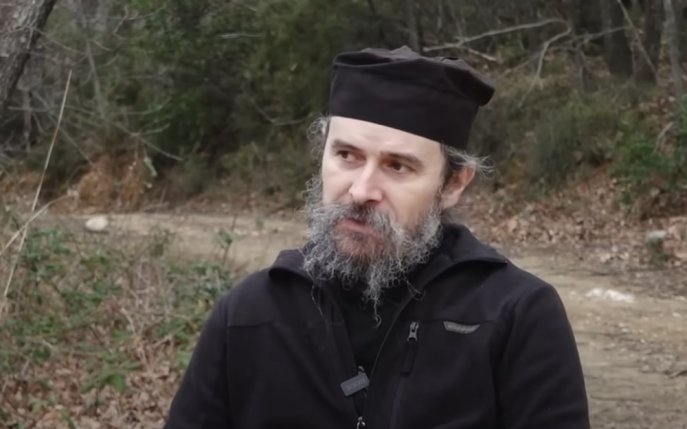 Rugăciunea care face minuni în Postul Paștelui! Este de departe cea mai puternică, potrivit Părintelui Teologos