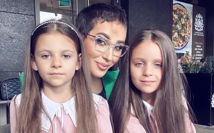 Dana Roba, mărturisiri dureroase despre amintirile pe care le au fiicele ei despre momentul în care a fost atacată. „Mami, eu am făcut pe mine când am văzut că tati îți dădea cu ciocanul în cap"