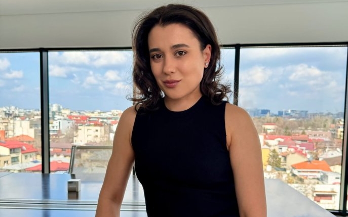 Roxana Dirlau: Misiunea de a cuceri online-ul cu PETROIU marketing studio
