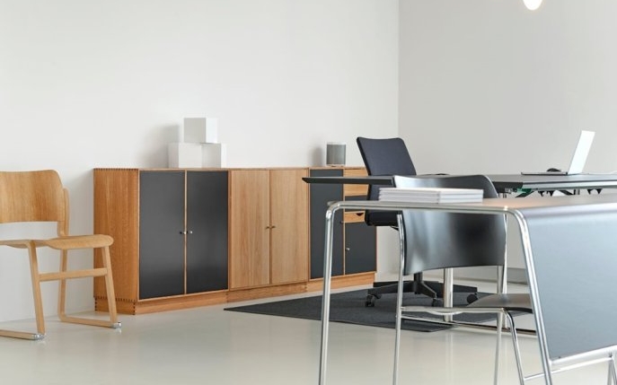 Rolul esențial al covoarelor în mediile de lucru și afaceri