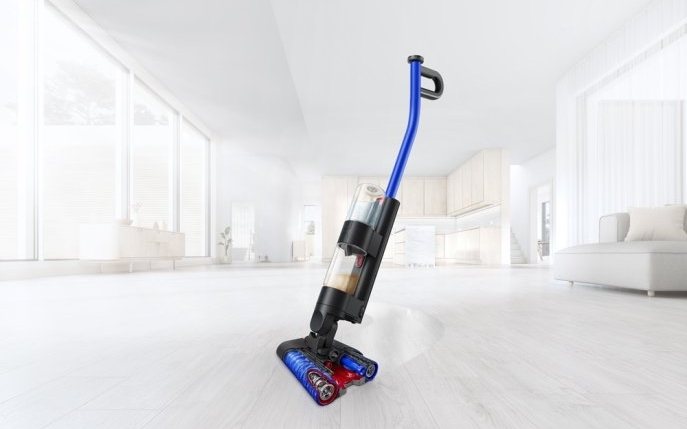 Dyson lansează un produs revoluționar de curățare a pardoselilor fără aspirare: Dyson WashG1™, primul aparat de curățare umedă