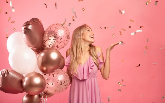 Decoruri inedite cu baloane în formă de litere