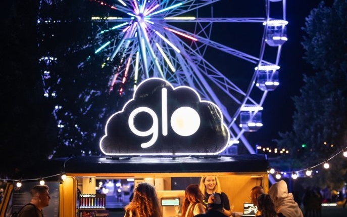 Glo™ te trimite la ediția aniversară Electric Castle